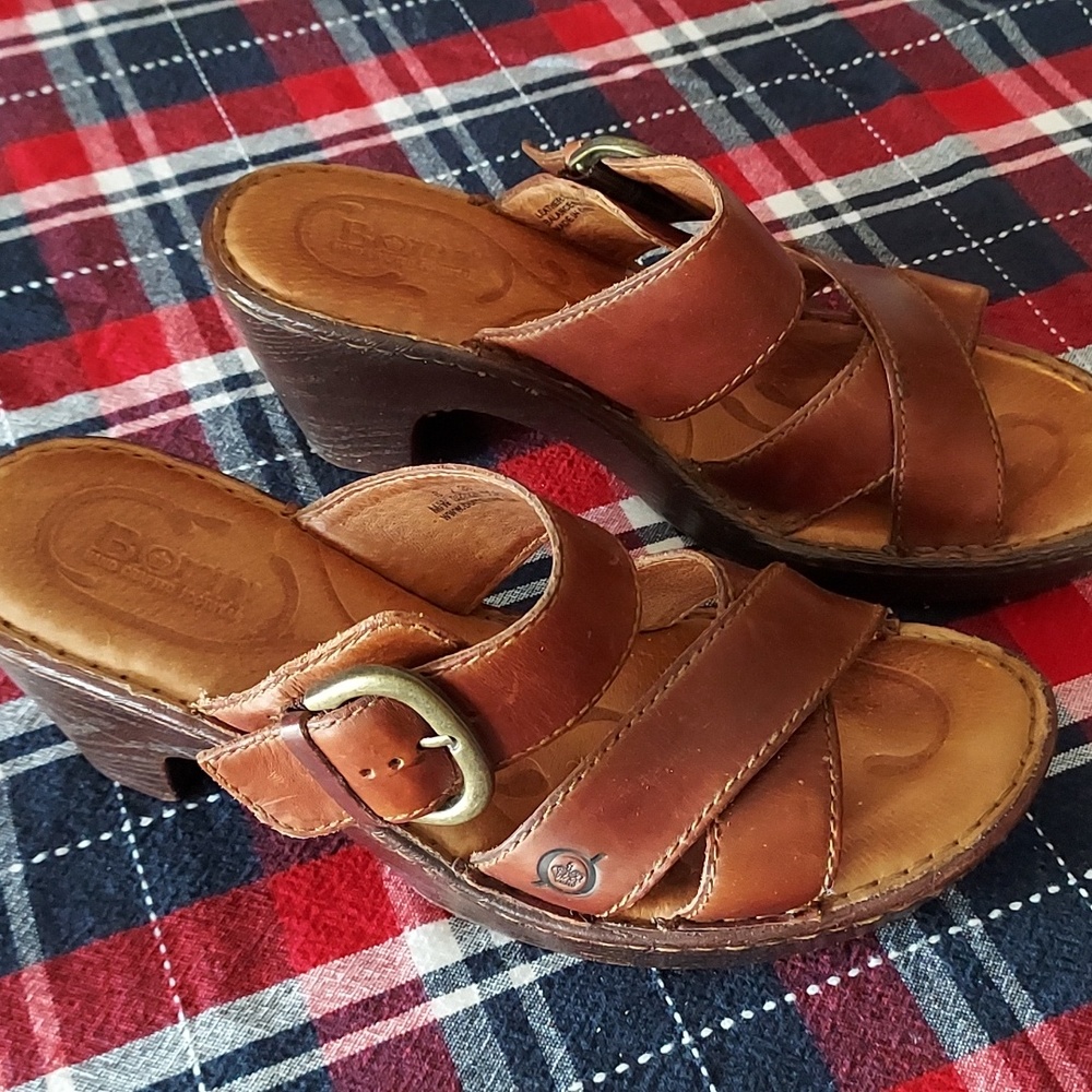 Born leather sandals